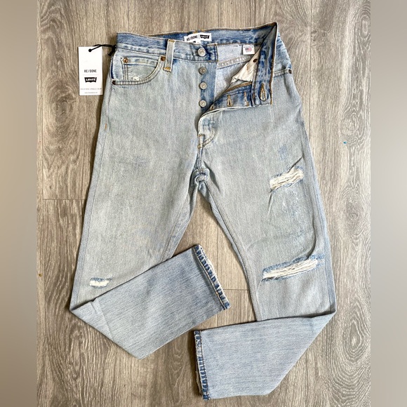 🖤🍬NWT RE/DONE X LEVI’S HIGH RISE ANKLE CROP JEANS DISTRESSED LIGHTWASH SIZE 24 - Picture 6 of 17